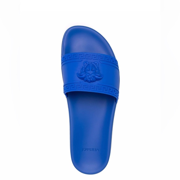 Versace La Medusa Pool Slides! - Picture 5 of 5
